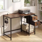 Bureau d'ordinateur avec station de charge, 2 tiroirs en tissu, étagère de rangement et crochet pour casque - Marron rustique et noir