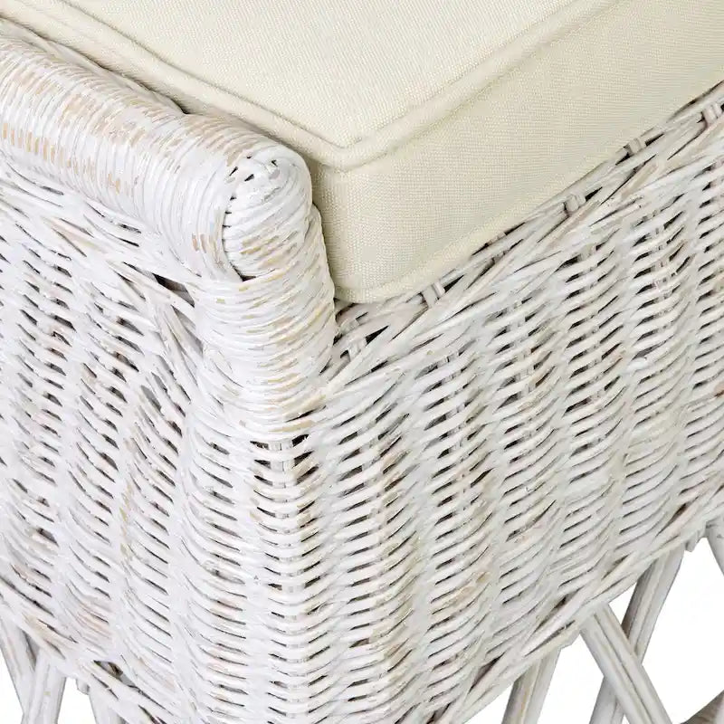Chaise d'appoint de salle à manger capitonnée en rotin naturel par East at Main