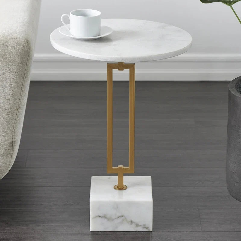 Table d'appoint géométrique en marbre avec support rectangulaire en métal doré - Blanc