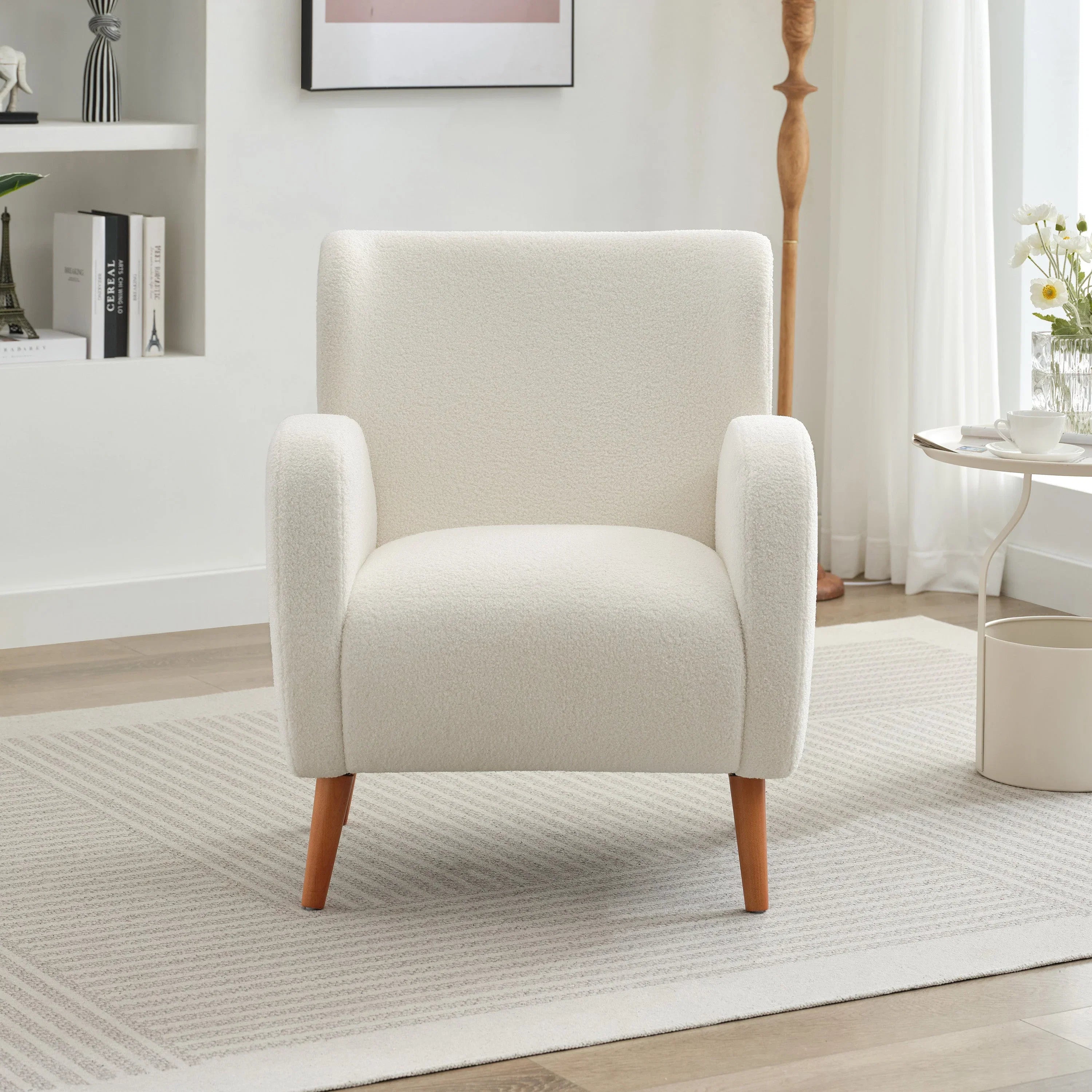 Fauteuil club capitonné moderne avec accoudoirs, canapé simple
