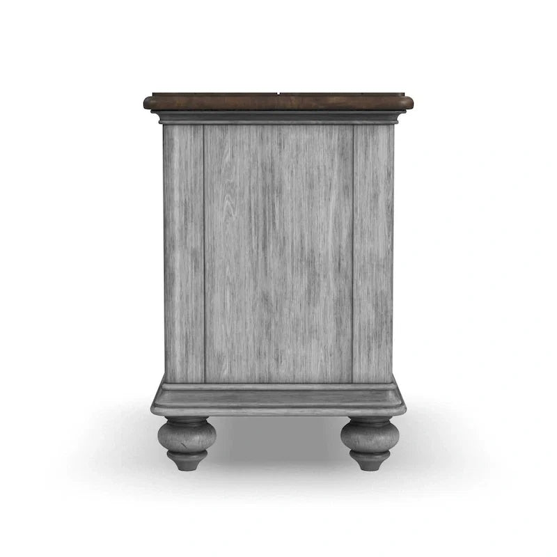Table d'appoint Plymouth marron en bois par Flexsteel - 16 x 23 x 23